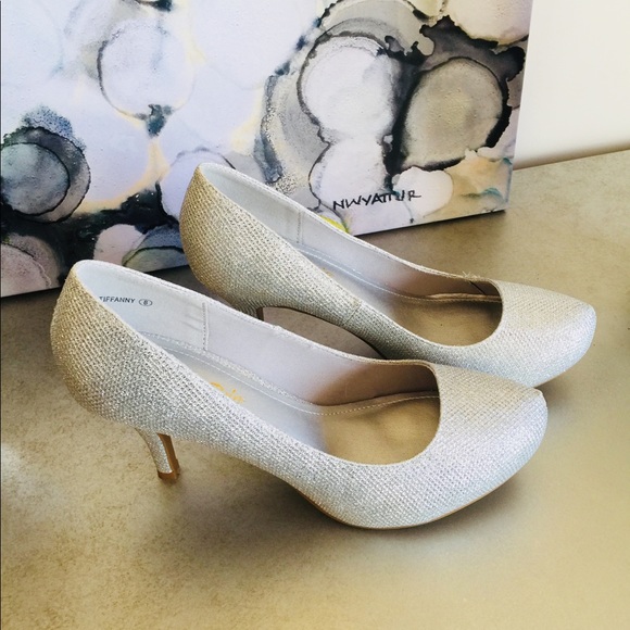 The perfect shoe for prom or a night out. - Picture 2 of 8